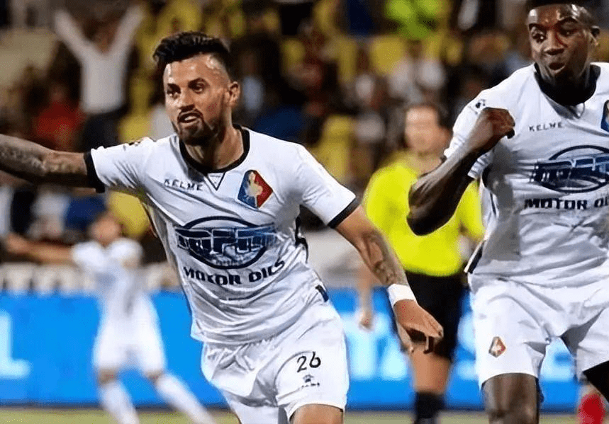 游泳新人 游泳新人